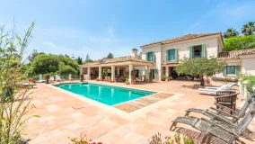 Zona F, villa en venta con 10 dormitorios