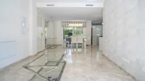 Ground floor apartment for sale in Los Naranjos de Marbella