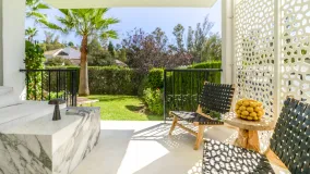 Apartamento planta baja con 3 dormitorios en venta en Las Cascadas