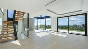 For sale town house with 6 bedrooms in Rio Real Golf