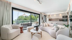 Duplex penthouse for sale in La Quinta with 3 bedrooms