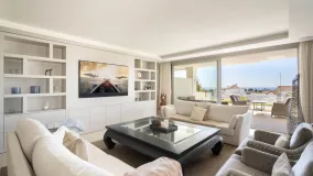 3 bedrooms 9 Lions Residences ground floor apartment for sale