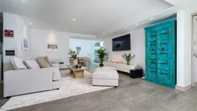 Villa en venta de 6 dormitorios en La Campana
