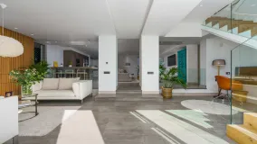 Villa en venta de 6 dormitorios en La Campana