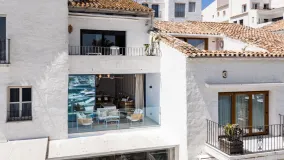 Se vende apartamento con 2 dormitorios en Marbella - Puerto Banus
