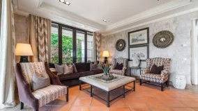Comprar villa en Guadalmina Baja de 8 dormitorios