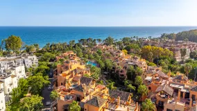 Se vende apartamento en Bahia Alcantara con 2 dormitorios