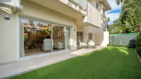 Apartamento planta baja en venta en San Pedro de Alcantara