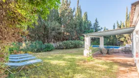 Villa en venta en Artola