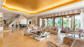 Villa con 15 dormitorios a la venta en Paraiso Alto