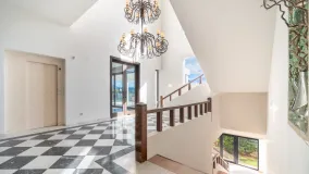 Se vende villa con 7 dormitorios en El Madroñal