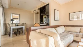 Apartamento con 3 dormitorios en venta en Guadalpin Banus