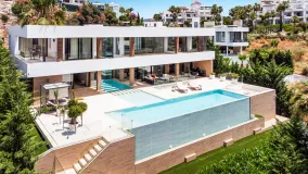Villa for sale in La Alqueria with 5 bedrooms