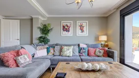 Villa de 4 dormitorios en venta en Casares