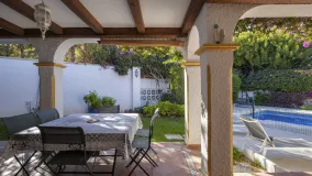 Comprar villa en Guadalmina Alta