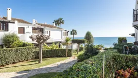 2 bedrooms town house in Estepona West for sale