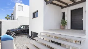 Se vende villa en Nueva Andalucia