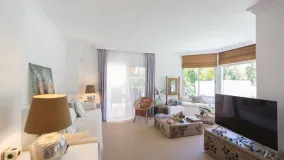 Comprar apartamento planta baja en Ancon Sierra IV con 3 dormitorios