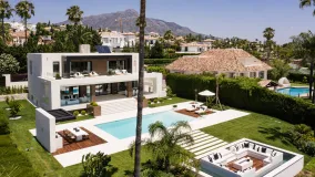Los Naranjos Golf villa for sale