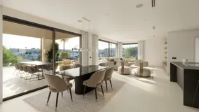 For sale New Golden Mile villa with 4 bedrooms