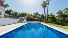 Villa for sale in Zona F
