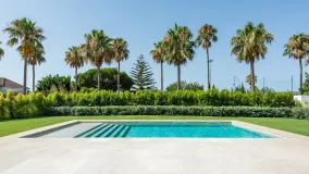 Villa for sale in Zona F