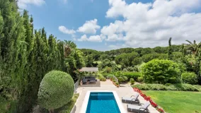 For sale 4 bedrooms villa in Zona F