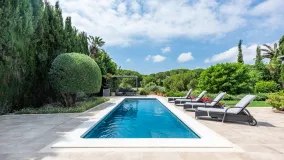 For sale 4 bedrooms villa in Zona F
