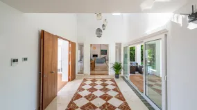 Villa for sale in Zona L with 4 bedrooms