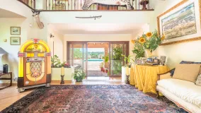 Se vende villa en Zona F