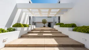 For sale 4 bedrooms apartment in Hacienda de Valderrama