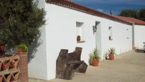 Finca con 2 dormitorios en venta en Alora