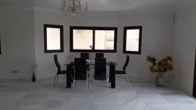 Buy villa with 6 bedrooms in New Golden Mile