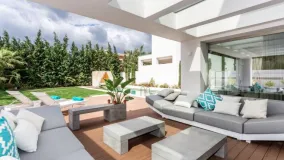 Villa de 4 dormitorios en venta en Marbella - Puerto Banus
