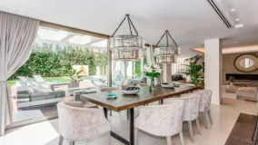 Villa de 4 dormitorios en venta en Marbella - Puerto Banus