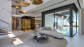 For sale villa in New Golden Mile