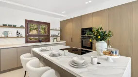 Marbella Golden Mile, adosado con 5 dormitorios a la venta
