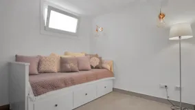 Town house for sale in Casares Golf