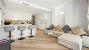 For sale ground floor apartment with 3 bedrooms in Hacienda Elviria