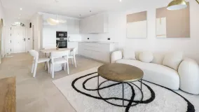 Buy apartment with 3 bedrooms in Nueva Andalucia