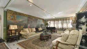 Villa for sale in Valdeolletas with 6 bedrooms