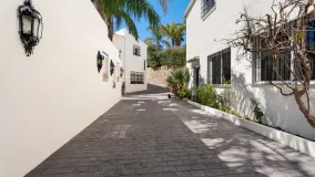 Hotel en venta en Benalmadena con 6 dormitorios