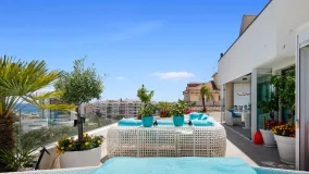 3 bedrooms penthouse for sale in Estepona Centre