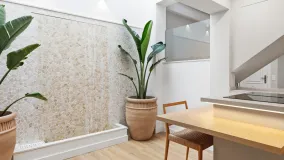 Adosado en venta en Estepona Casco Antiguo con 2 dormitorios