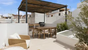 Adosado en venta en Estepona Casco Antiguo con 2 dormitorios