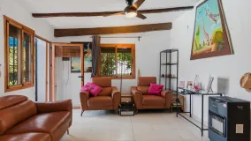 Comprar casa de campo en Estepona Ciudad