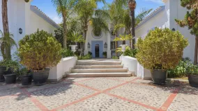 Se vende villa en Casasola