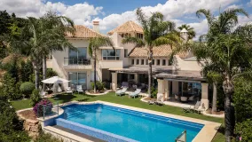 Se vende villa con 5 dormitorios en Los Flamingos