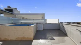 For sale penthouse in Estepona Centre