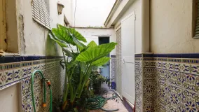 Adosado en venta con 3 dormitorios en Estepona Casco Antiguo